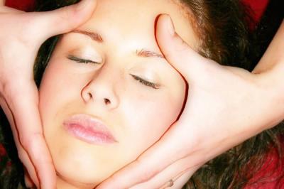 Gesichtsmassage